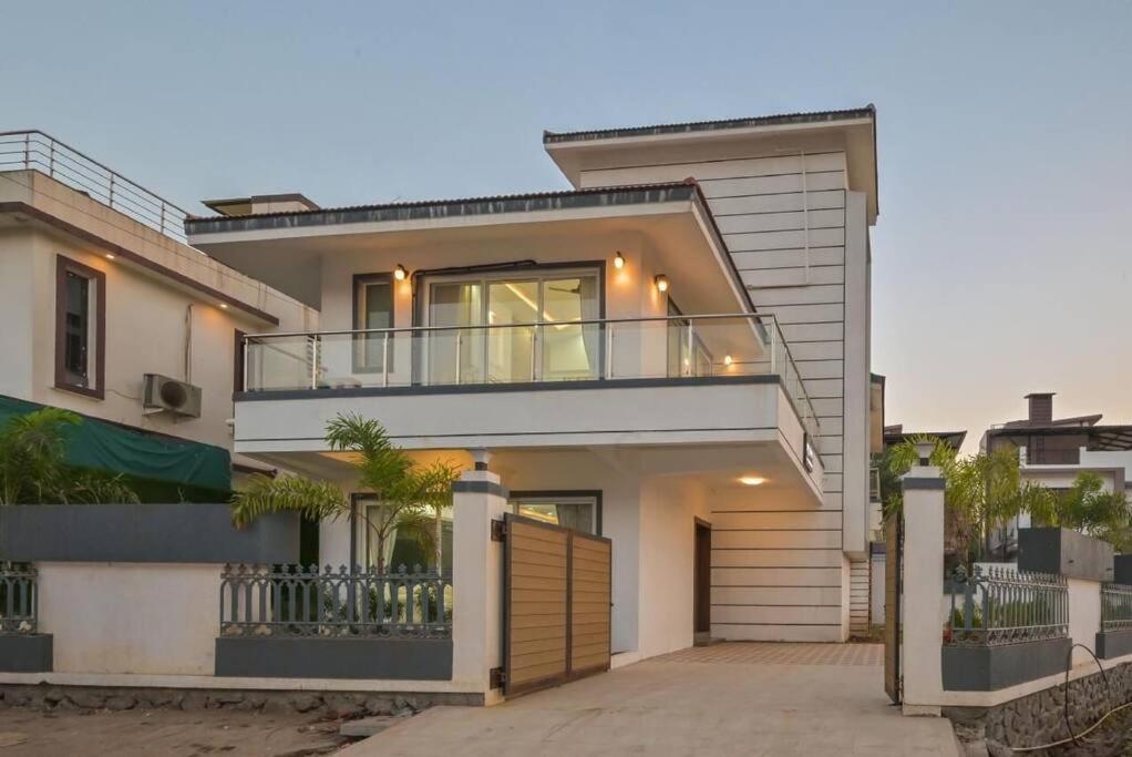 Royal Paradise Villa Lonavala Dış mekan fotoğraf