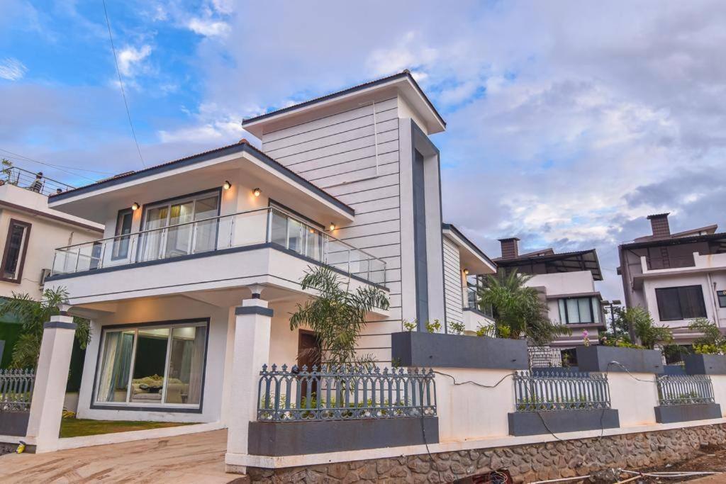Royal Paradise Villa Lonavala Dış mekan fotoğraf